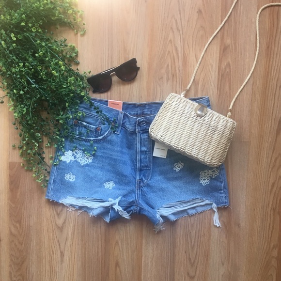 Levi's Pants - NWT Levi’s 501 shorts 💙